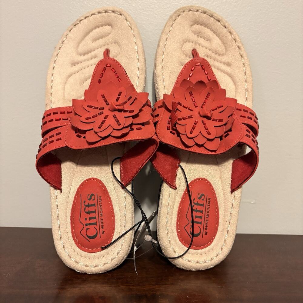 Cliffs by White Mountain Women's Thong Sandals Red Flower Slip On Comfort 8